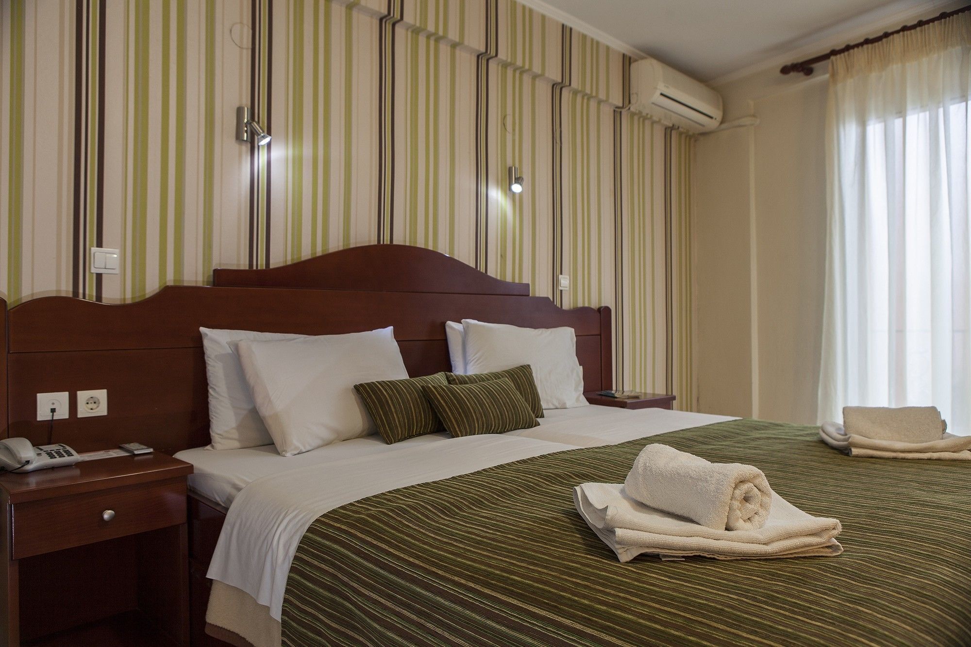 Akti Hotel Янина Экстерьер фото